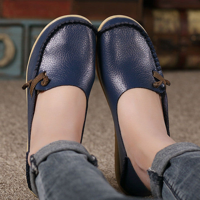 Merkmak Large Size Leather Women Shoes Flats Mother Shoes Girls Lace-up Fashion Casual Shoes Comfortable Breathable Women Flats