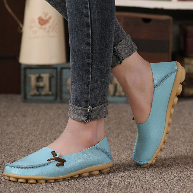Merkmak Large Size Leather Women Shoes Flats Mother Shoes Girls Lace-up Fashion Casual Shoes Comfortable Breathable Women Flats